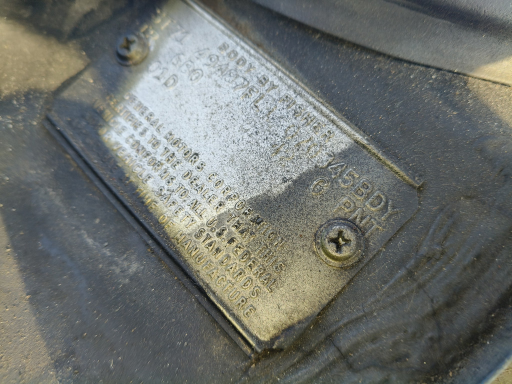 50484315-85.jpg