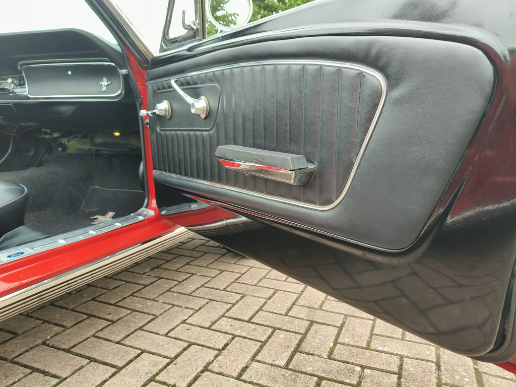 54290559-86.jpg