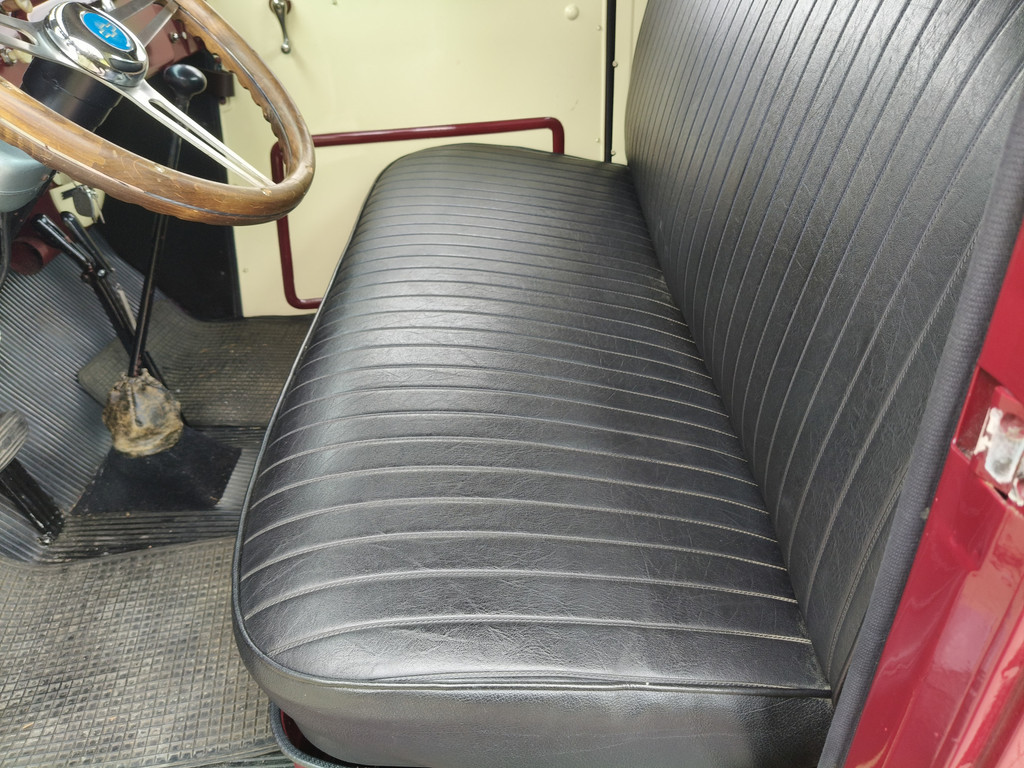 55081119-82.jpg