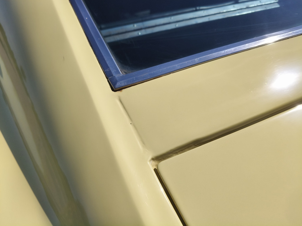 55905389-24.jpg