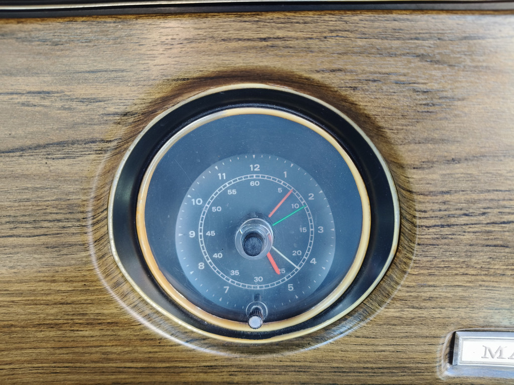 55905389-56.jpg