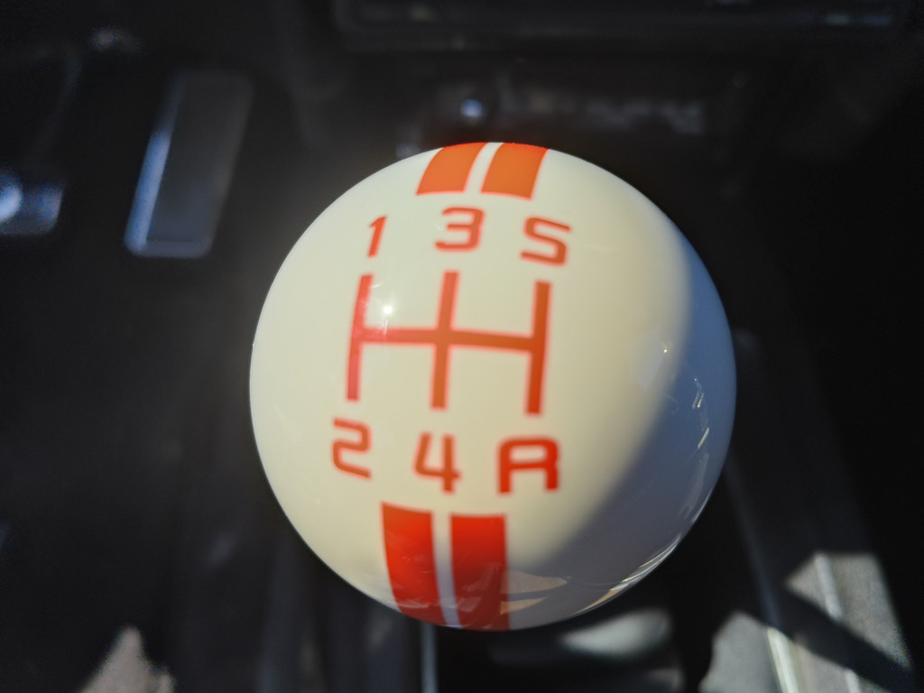 55905389-63.jpg