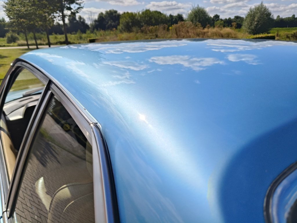 56137492-27.jpg