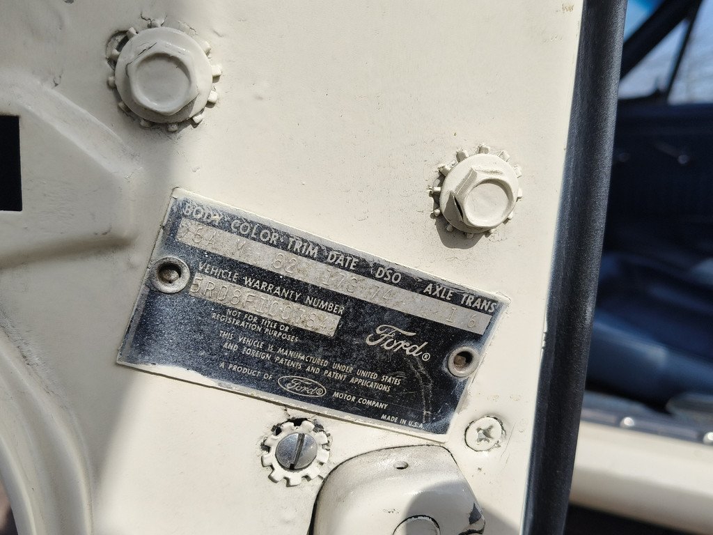 56422257-62.jpg