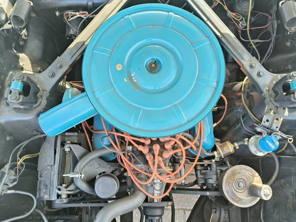 56422257-86.jpg